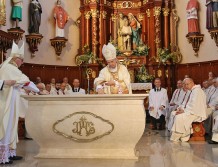 Poświęcenie kościoła św. Rodziny (WIDEO, FOTO)